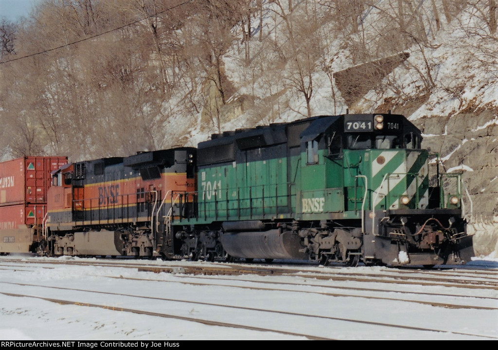 BNSF 7041 East